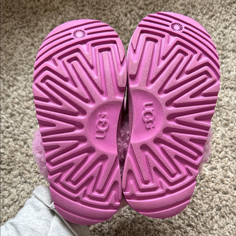 UGG Pink Fluffy Slippers - Picture 6 of 7